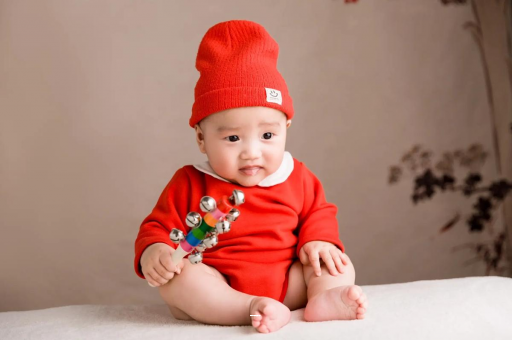 成都宝宝几个月戴银手镯好 成都宝宝几个月戴银手镯好